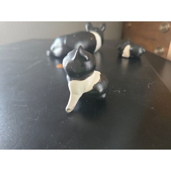 Ceramic Pig Sow & 3 Piglets Set of 4 Figurines Vintage Made in 1981 - Picture 6 of 13